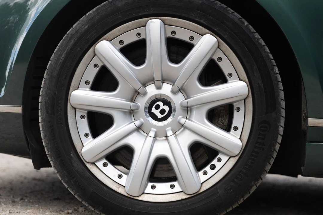 2005 Bentley Continental GT 1st Gen - Image 27 of 30