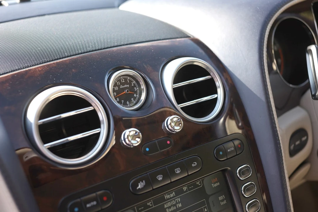 2005 Bentley Continental GT 1st Gen - Image 29 of 30