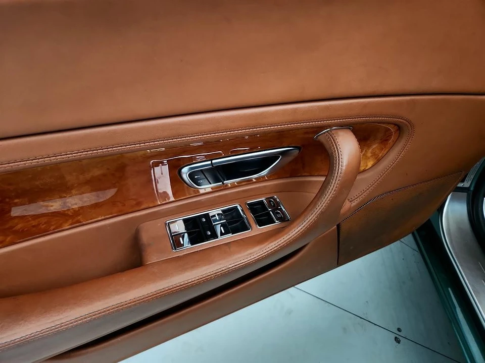 2005 Bentley Continental GT 1st Gen - Image 16 of 31