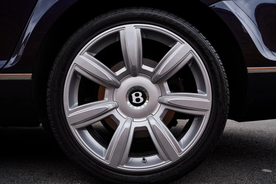 2005 Bentley Continental Flying Spur - Image 19 of 30