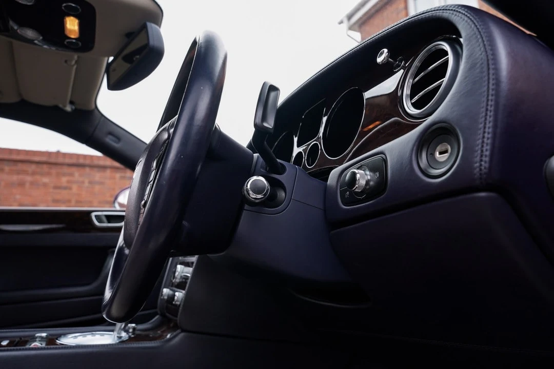 2005 Bentley Continental Flying Spur - Image 29 of 30