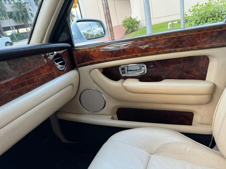 2005 Bentley Arnage R & RL - Image 19 of 20