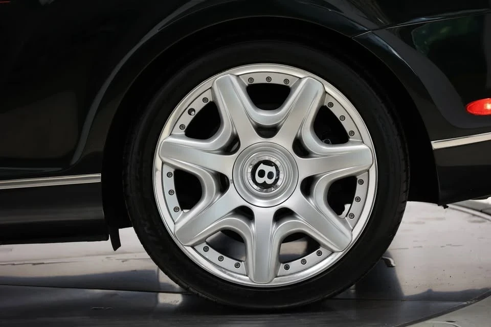 2005 Bentley Continental GT 1st Gen - Image 10 of 20
