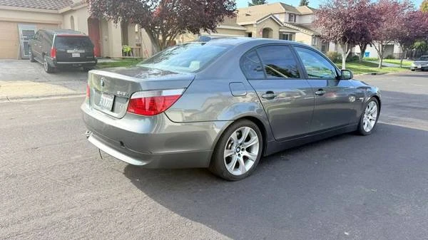 2005 BMW E60 545i & 550i Sedan - Image 7 of 10