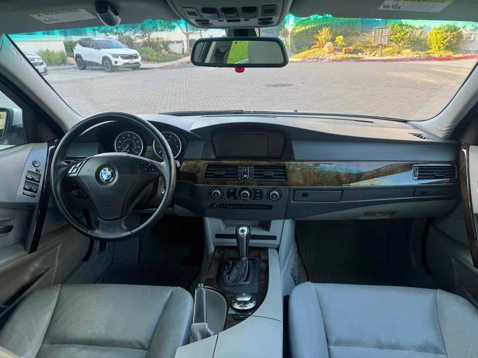 2005 BMW E60 5 Series Sedan - Image 10 of 17