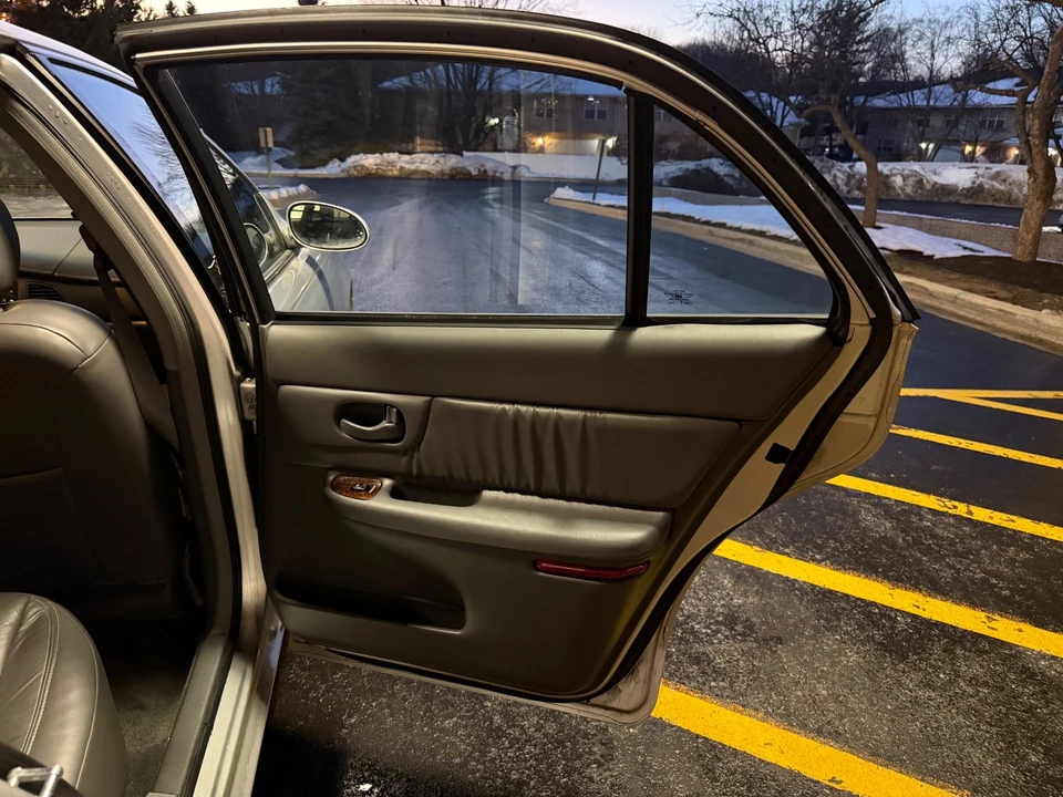 2005 Buick Century - Image 12 of 12