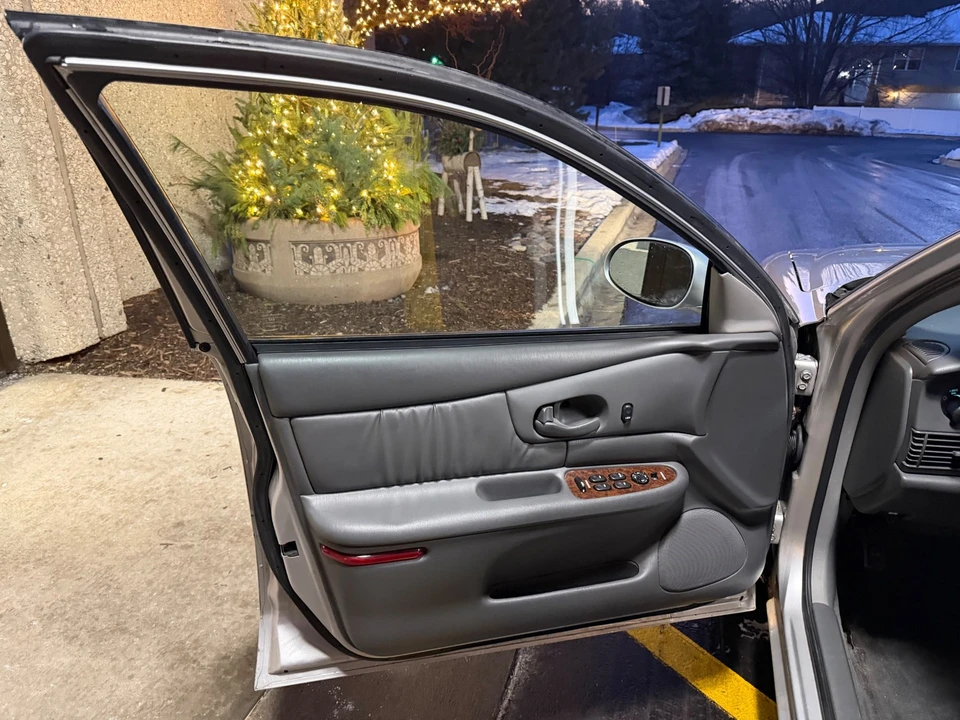 2005 Buick Century - Image 6 of 12
