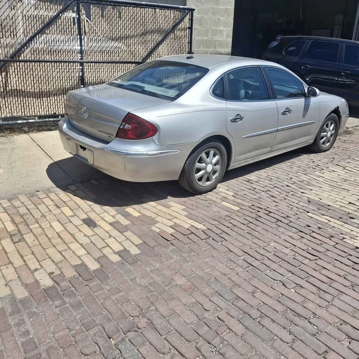 2005 Buick LaCrosse - Image 3 of 8