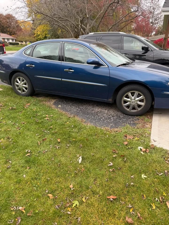 2005 Buick LaCrosse - Image 2 of 4