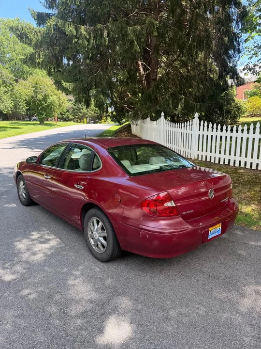 2005 Buick LaCrosse - Image 3 of 12