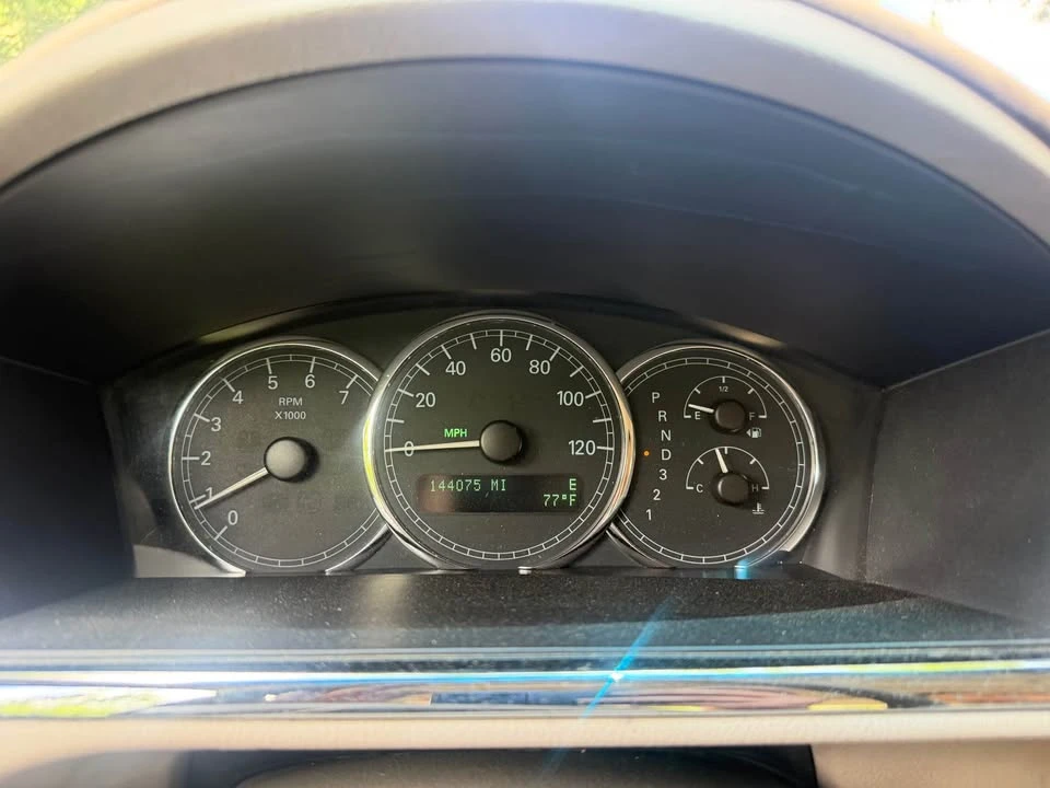 2005 Buick LaCrosse - Image 6 of 12