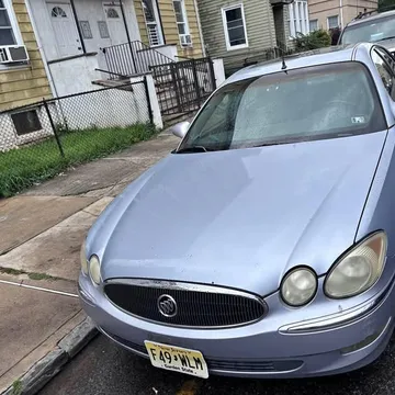 2005 Buick LaCrosse CXL Sedan 4D