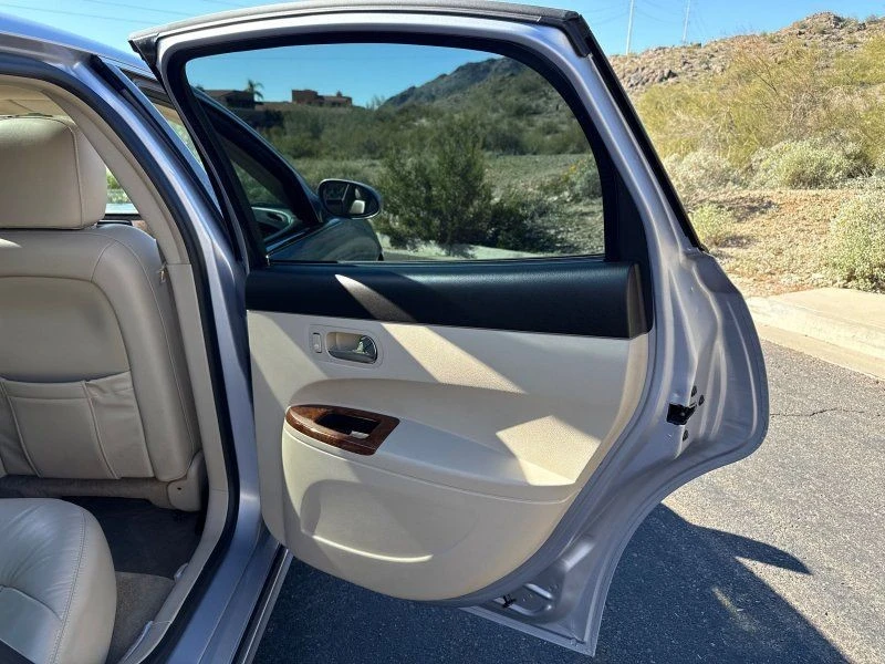 2005 Buick LaCrosse - Image 18 of 21