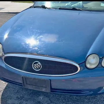 2005 Buick LaCrosse Essence Sedan 4D