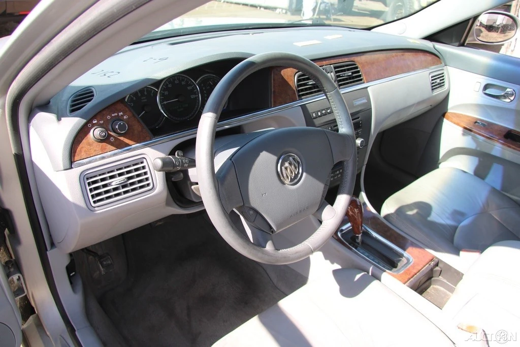 2005 Buick LaCrosse - Image 13 of 21
