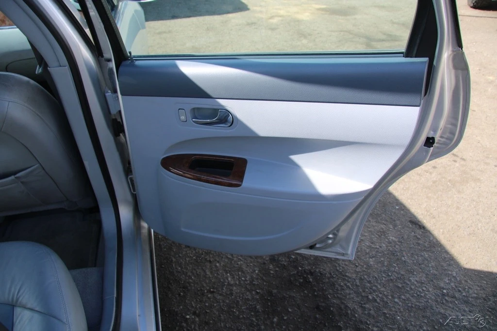 2005 Buick LaCrosse - Image 21 of 21