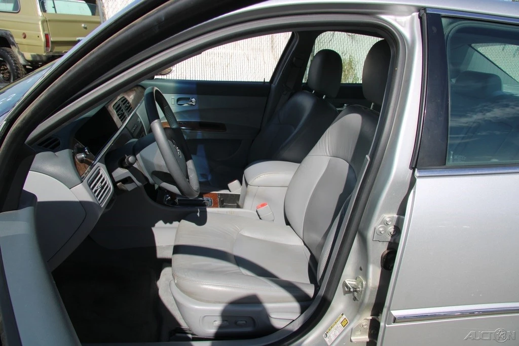2005 Buick LaCrosse - Image 12 of 21