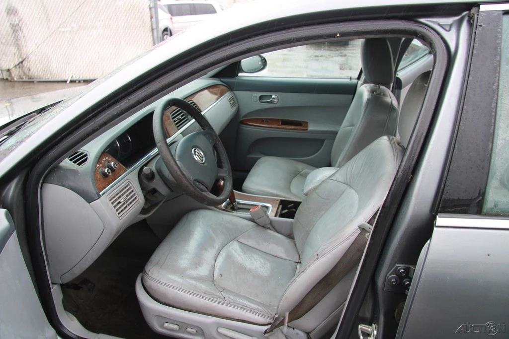 2005 Buick LaCrosse - Image 12 of 21