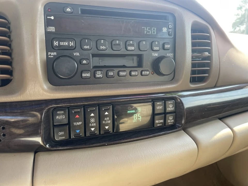 2005 Buick LeSabre - Image 10 of 13