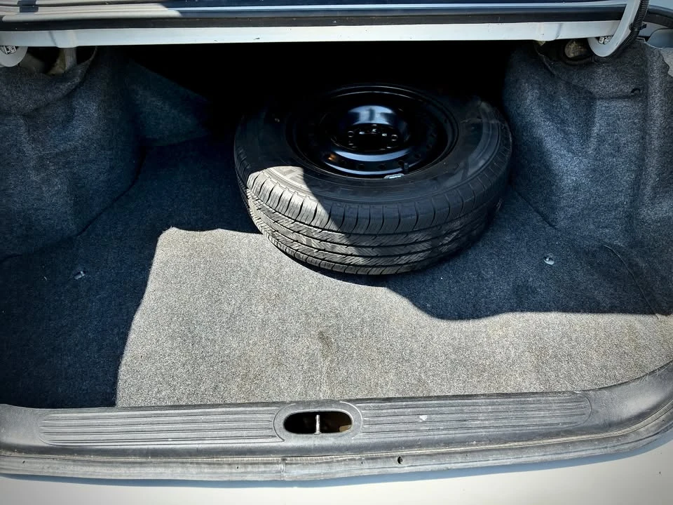 2005 Buick LeSabre - Image 10 of 20