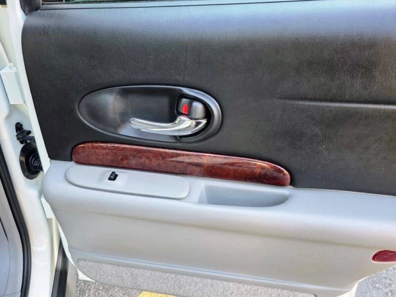 2005 Buick LeSabre - Image 18 of 21