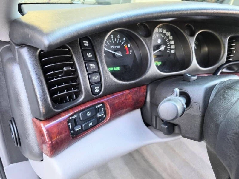 2005 Buick LeSabre - Image 8 of 21