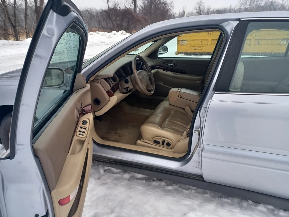 2005 Buick LeSabre - Image 11 of 20