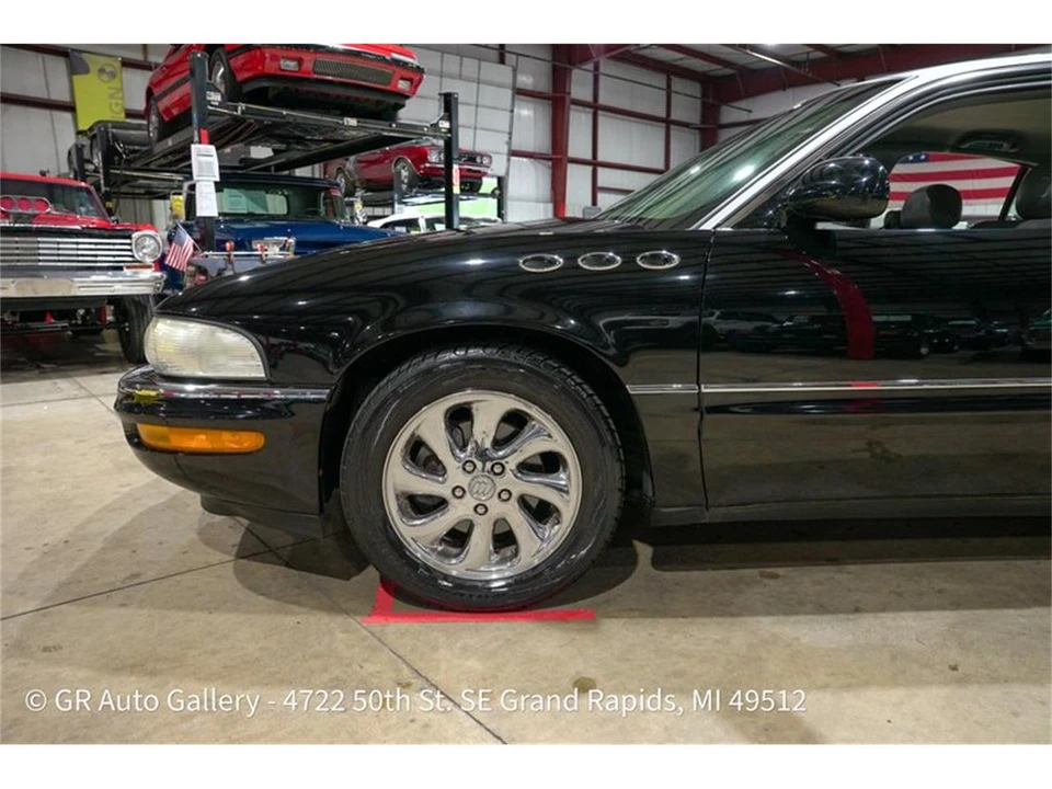 2005 Buick Park Avenue - Image 3 of 31