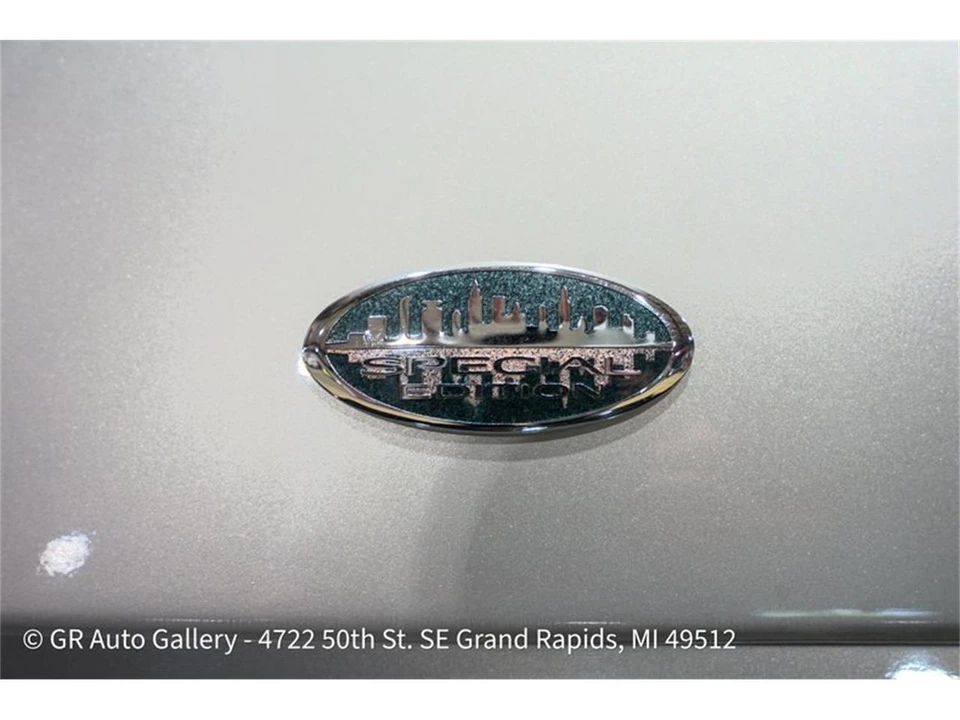 2005 Buick Park Avenue - Image 25 of 31