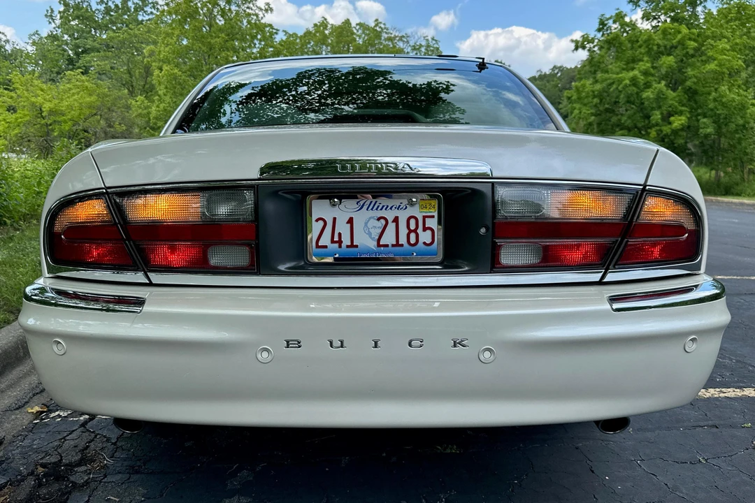 2005 Buick Park Avenue - Image 5 of 31