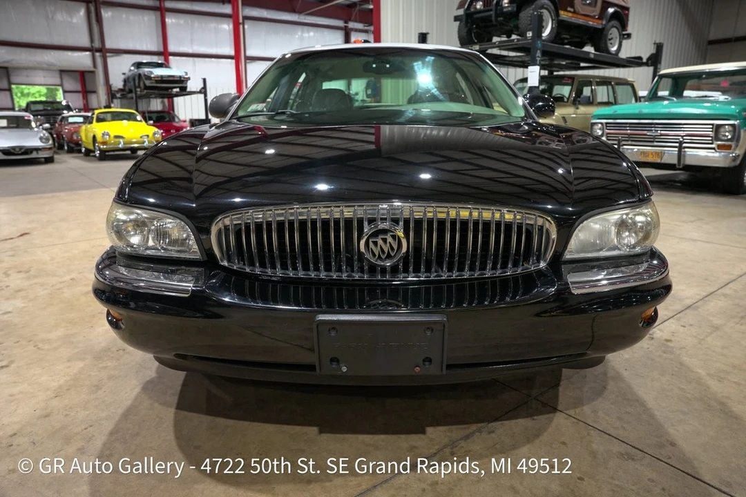 2005 Buick Park Avenue - Image 13 of 31