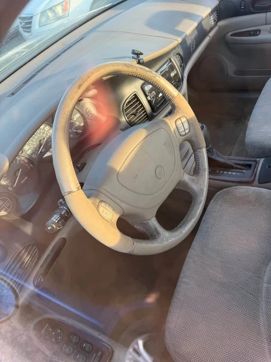 2005 Buick Regal - Image 11 of 12