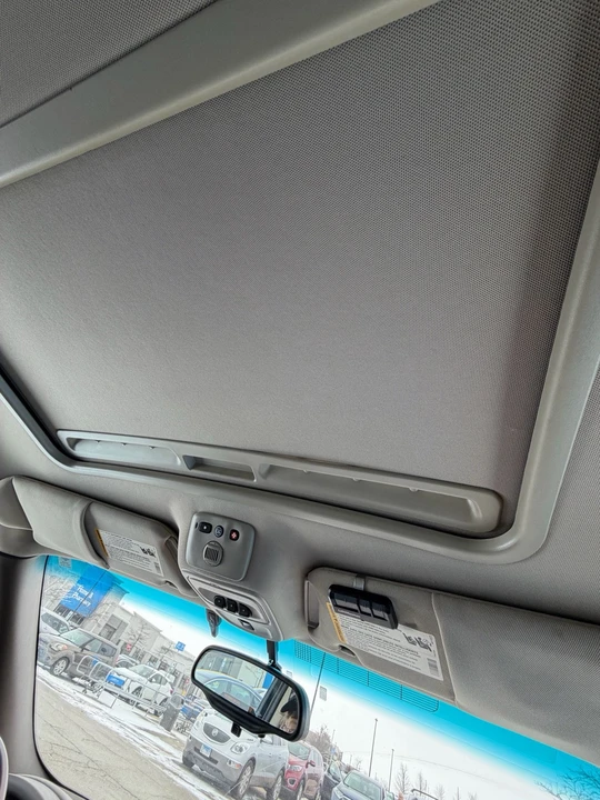 2005 Buick Rendezvous - Image 2 of 13