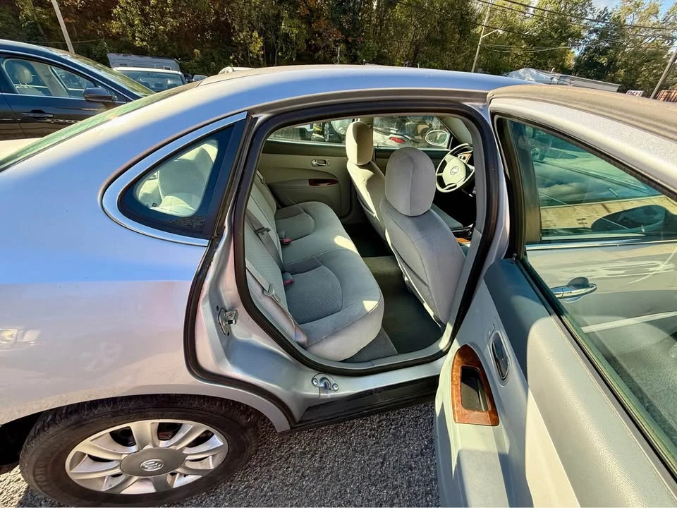 2005 Buick LaCrosse - Image 8 of 14