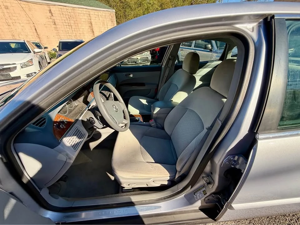 2005 Buick LaCrosse - Image 10 of 14