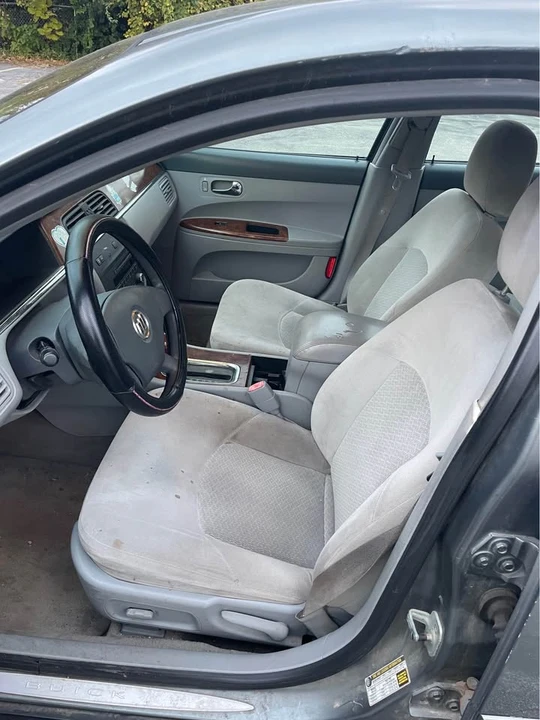 2005 Buick LaCrosse - Image 5 of 6