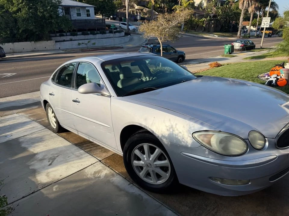 2005 Buick LaCrosse - Image 2 of 9