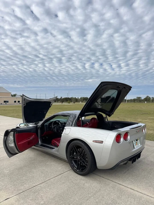 2005 Chevrolet Corvette C6 - Image 7 of 10