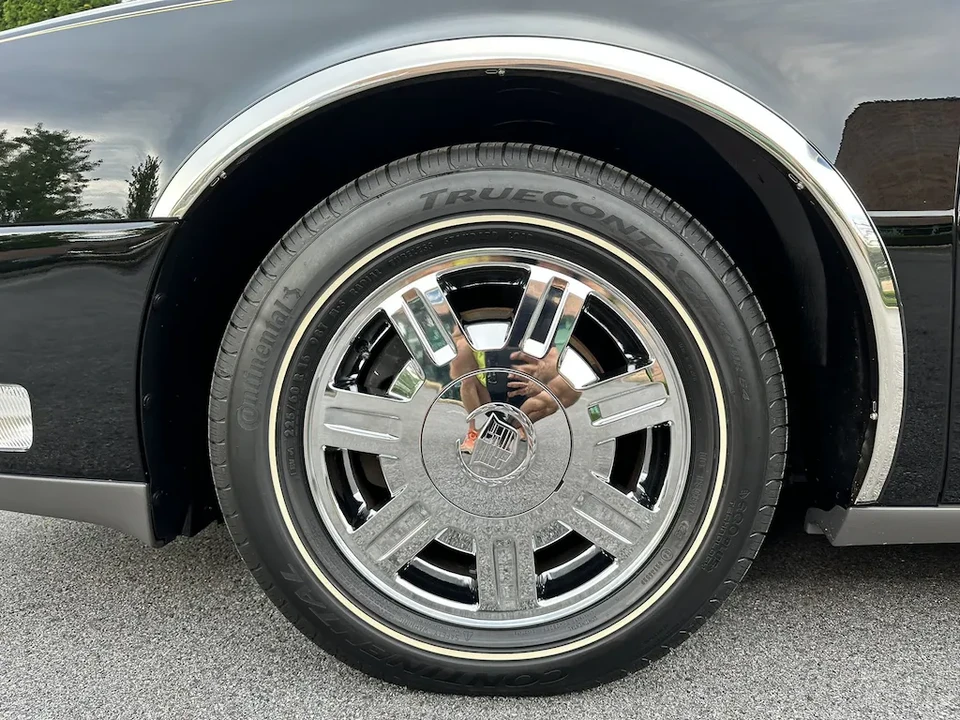 2005 Cadillac DeVille 8th Gen - Image 17 of 19