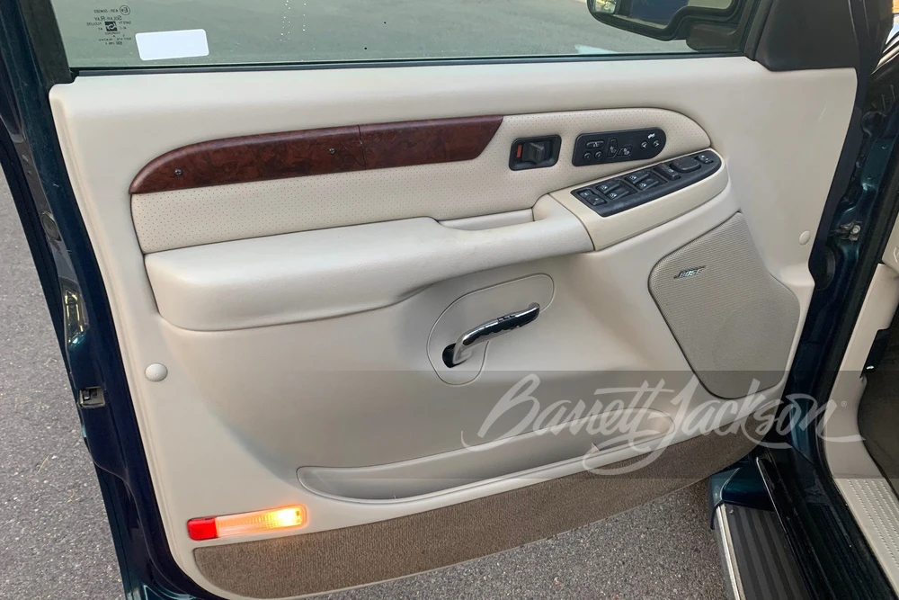 2005 Cadillac Escalade & EXT 2nd Gen - Image 15 of 17