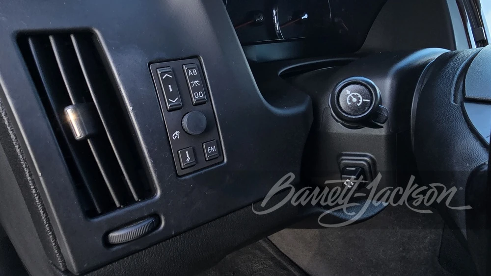 2005 Cadillac STS - Image 10 of 15
