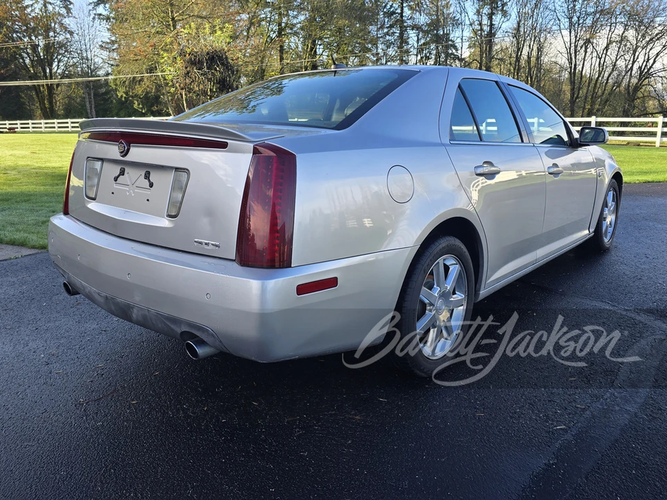 2005 Cadillac STS - Image 2 of 15