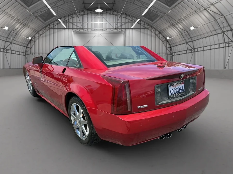 2005 Cadillac XLR - Image 30 of 31