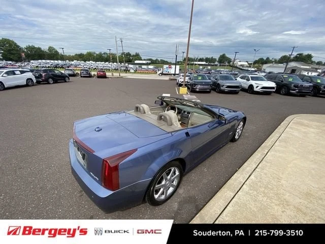 2005 Cadillac XLR - Image 22 of 31