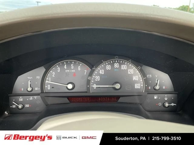 2005 Cadillac XLR - Image 12 of 31