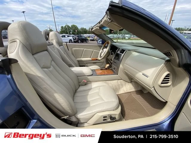 2005 Cadillac XLR - Image 30 of 31