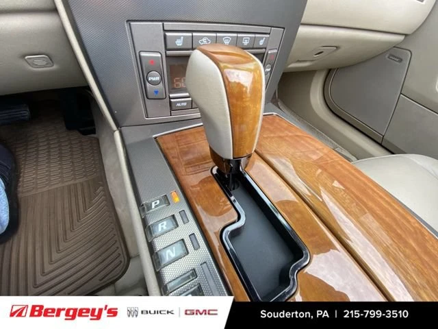 2005 Cadillac XLR - Image 17 of 31