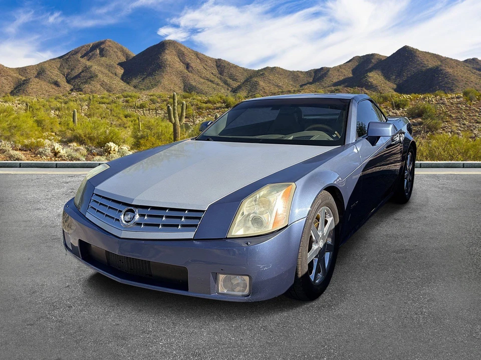 2005 Cadillac XLR - Image 15 of 16