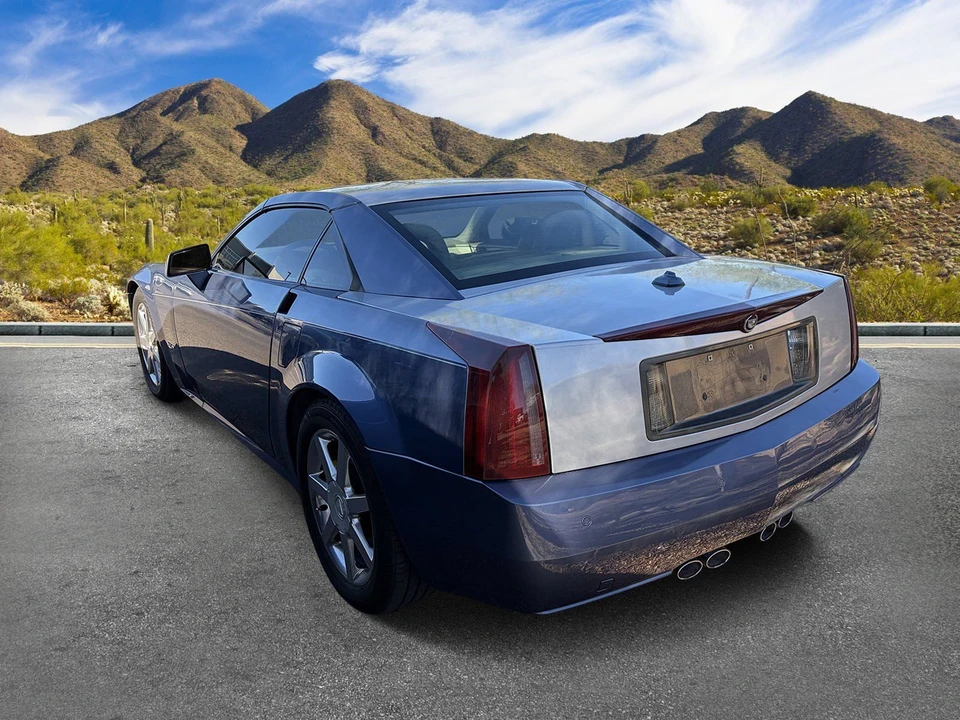 2005 Cadillac XLR - Image 5 of 16