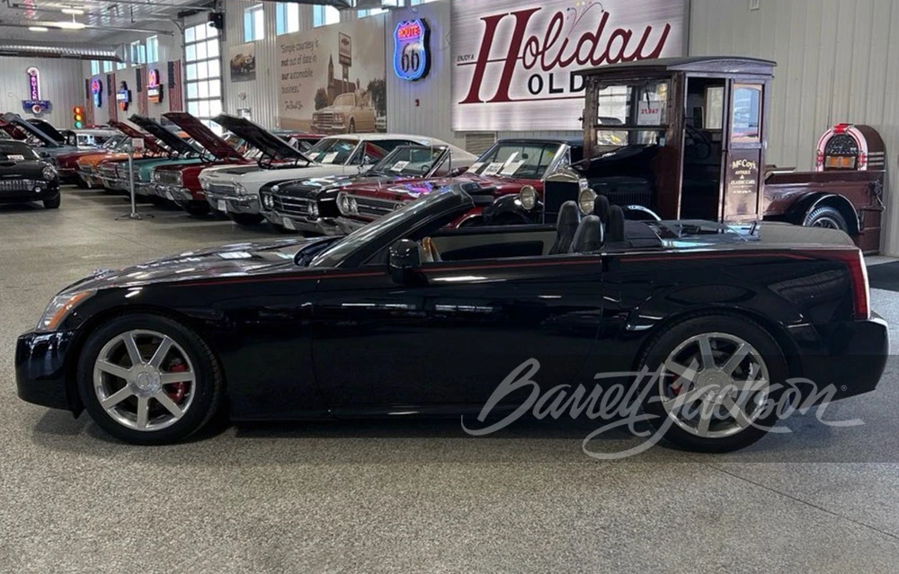 2005 Cadillac XLR - Image 5 of 8